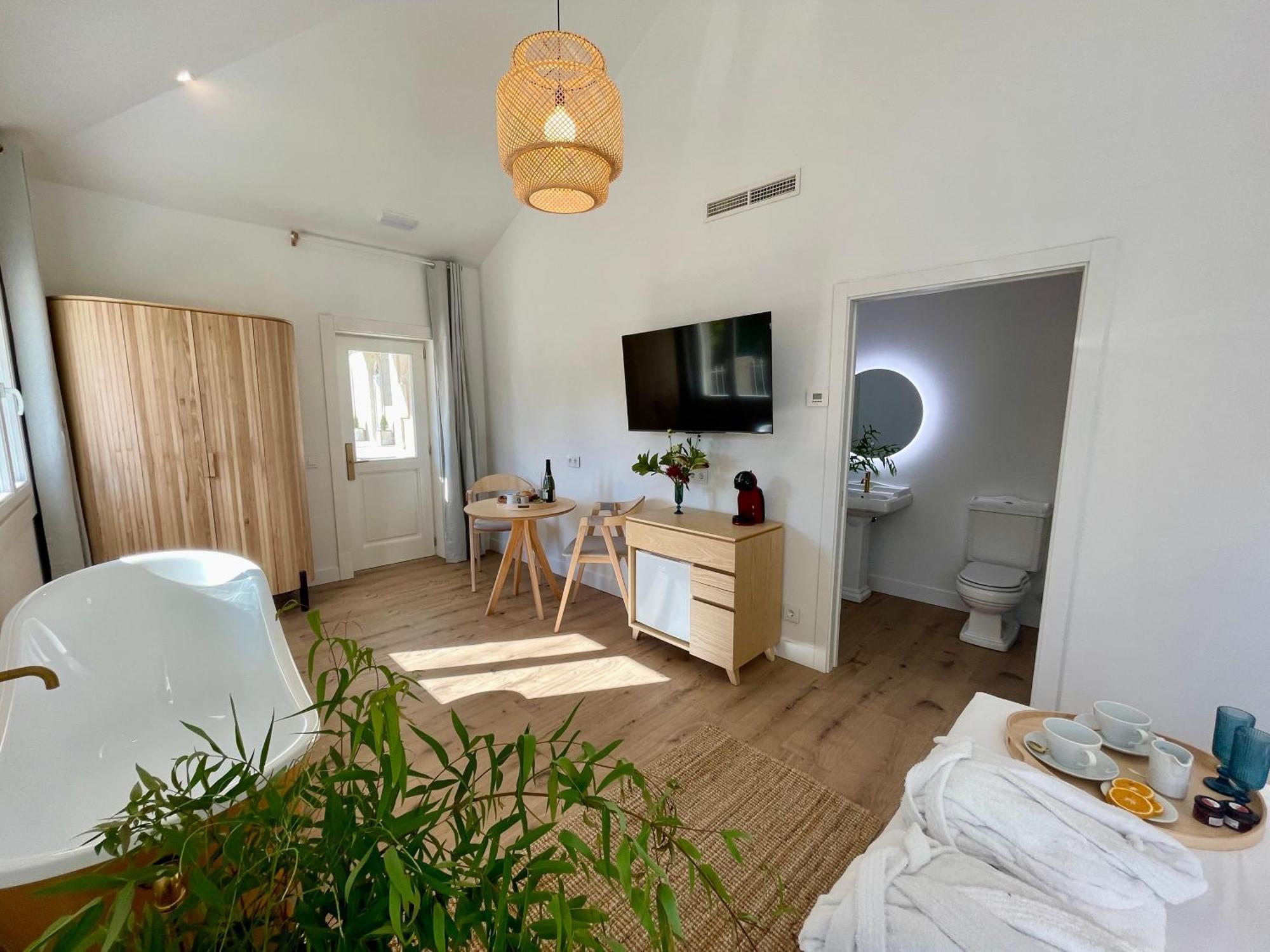 Villa Boutique 1880, Escapada Romantica Con Spa Privado Exterior, Privacidad Y Servicio Personalizado A Lama Luaran gambar