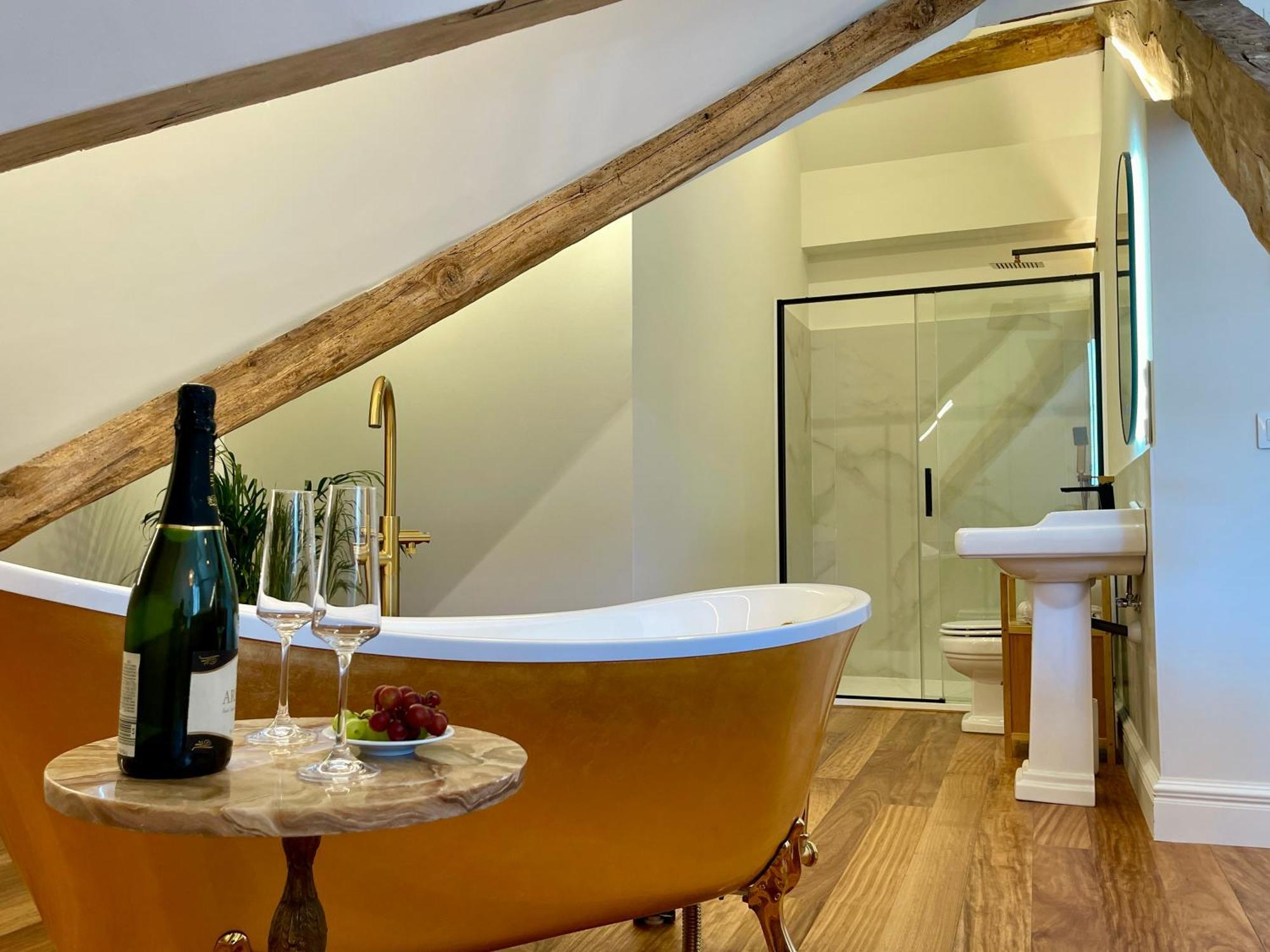 Villa Boutique 1880, Escapada Romantica Con Spa Privado Exterior, Privacidad Y Servicio Personalizado A Lama Luaran gambar