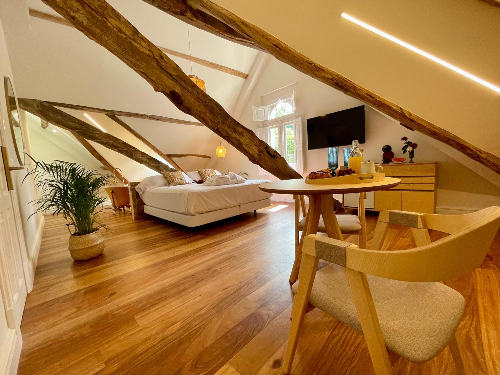 Villa Boutique 1880, Escapada Romantica Con Spa Privado Exterior, Privacidad Y Servicio Personalizado A Lama Luaran gambar